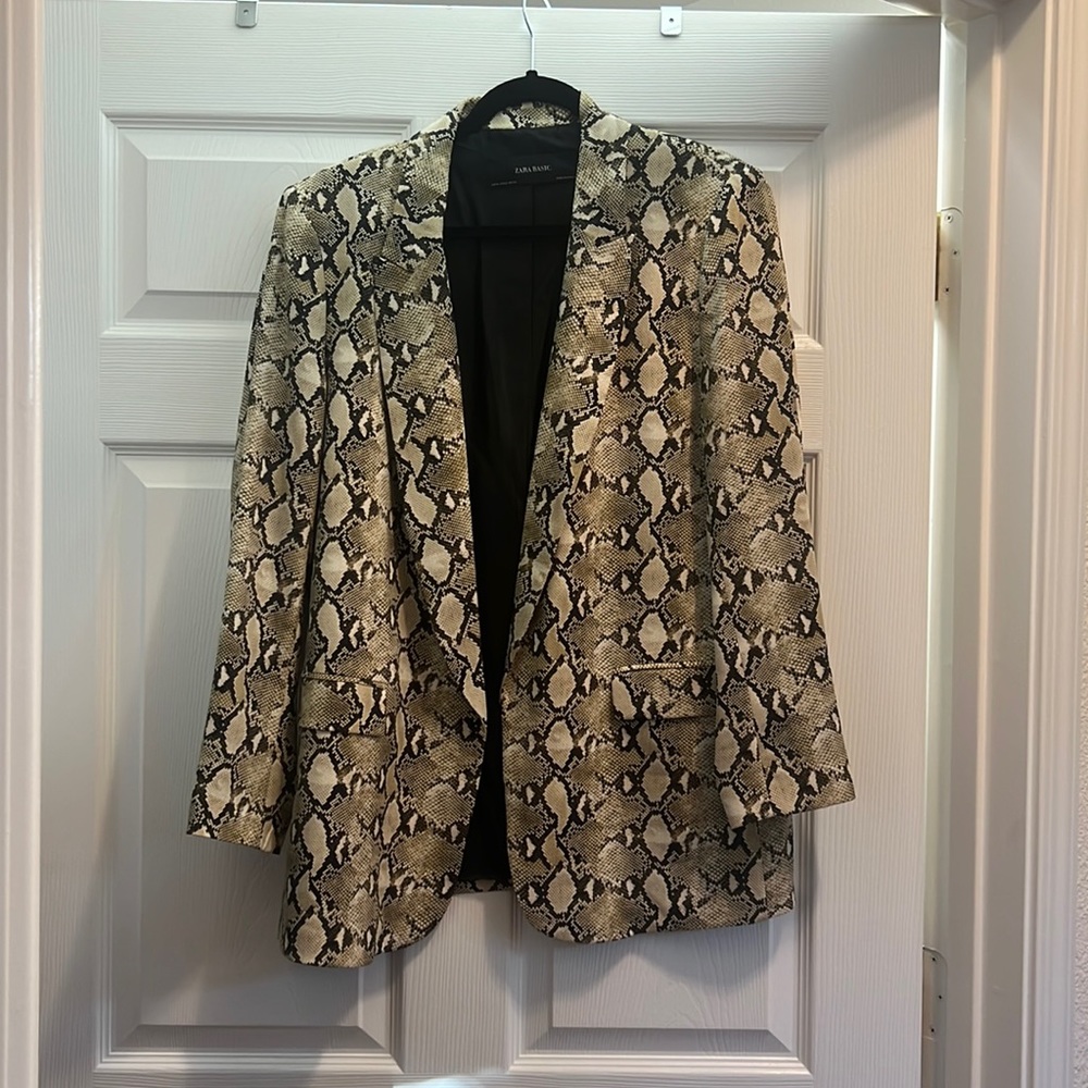 Animal print Zara blazer